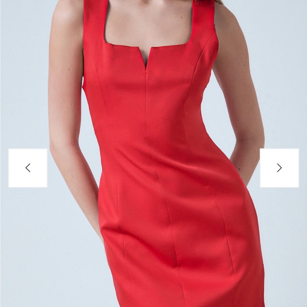 Elegant Red Sleeveless Dress